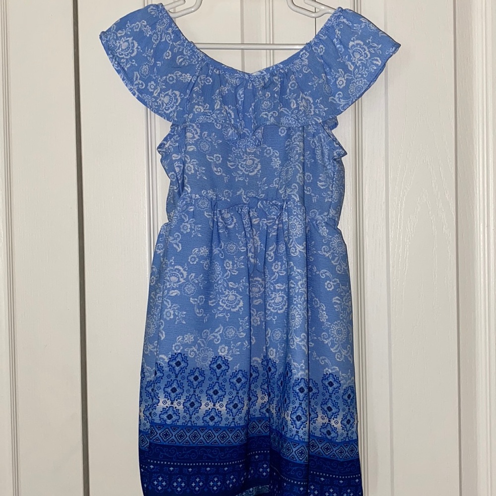 Girls dress